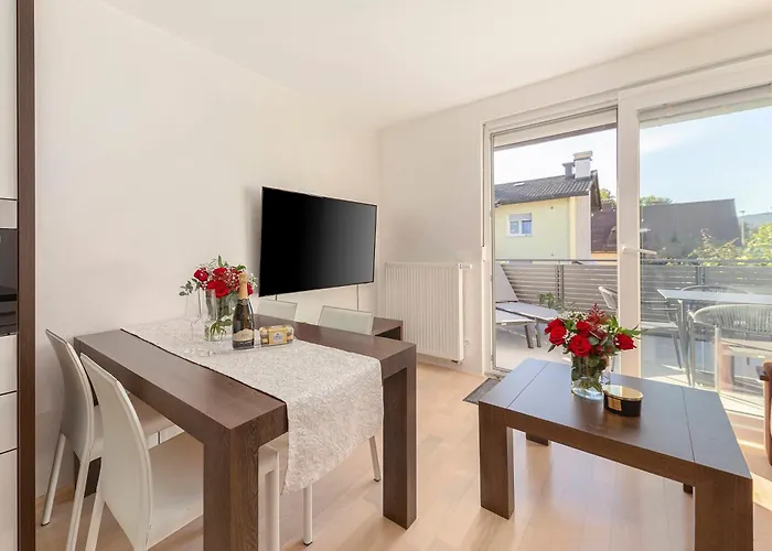 Deluxe Apartma Jana * לובליאנה