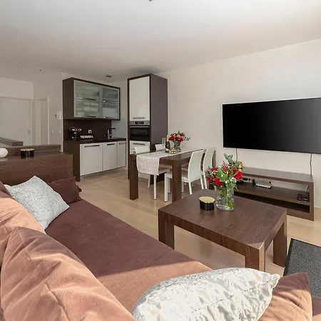 Deluxe Apartma Jana 卢布尔雅那