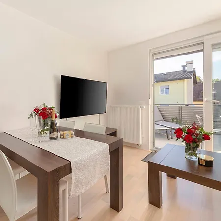 Deluxe Apartma Jana * 卢布尔雅那